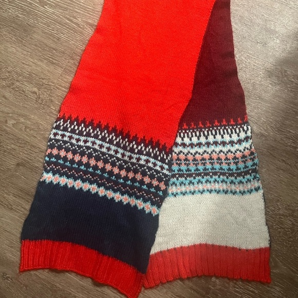 Gap Red and Blue Fair Isle Oversized Chunky Snowflake Acrylic Mohair Scarf - Picture 2 of 9